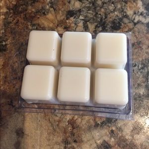 Choose 3 scents! 3 packs included! Wax melts